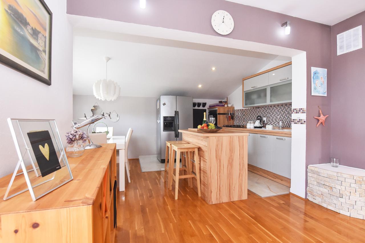 Apartment Larisa Горни-Карин Экстерьер фото